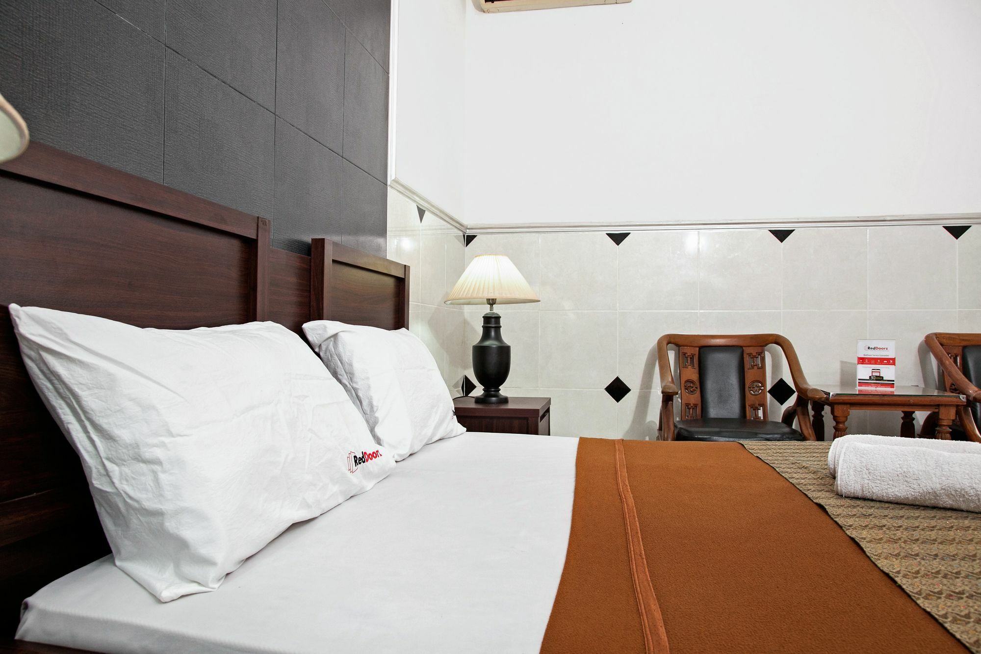 Reddoorz Near City Of Tomorrow Mall 泗水 外观 照片